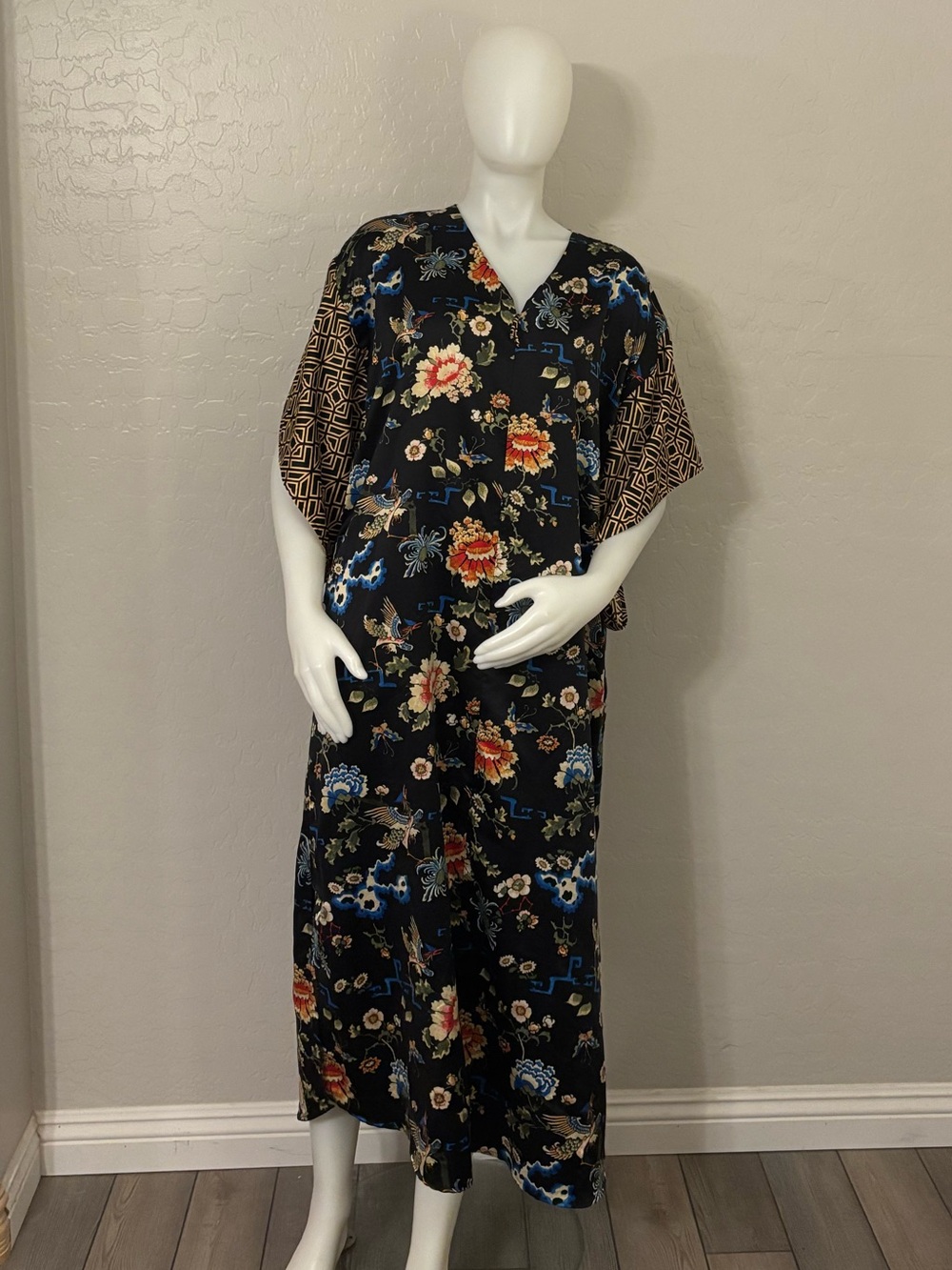 Natori Black Floral House Dress Kaftan Small